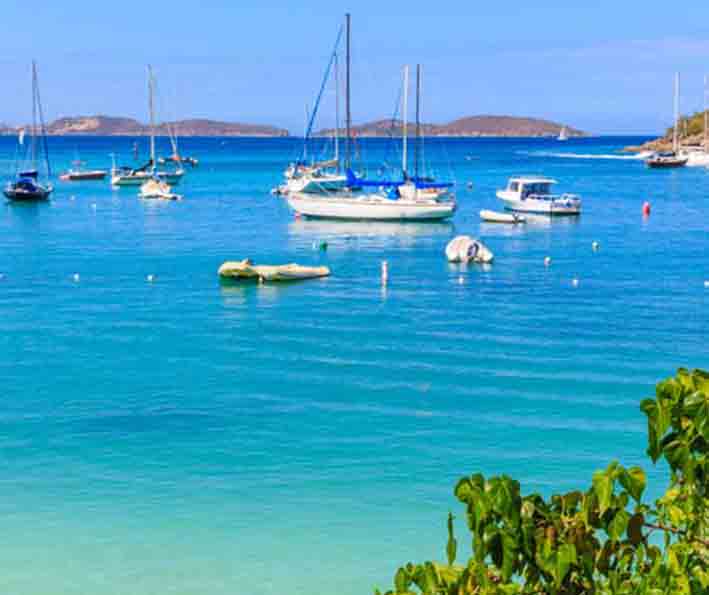 Kıyıda Tekneler Duvar Posteri Kıyıda Tekneler Duvar Posteri