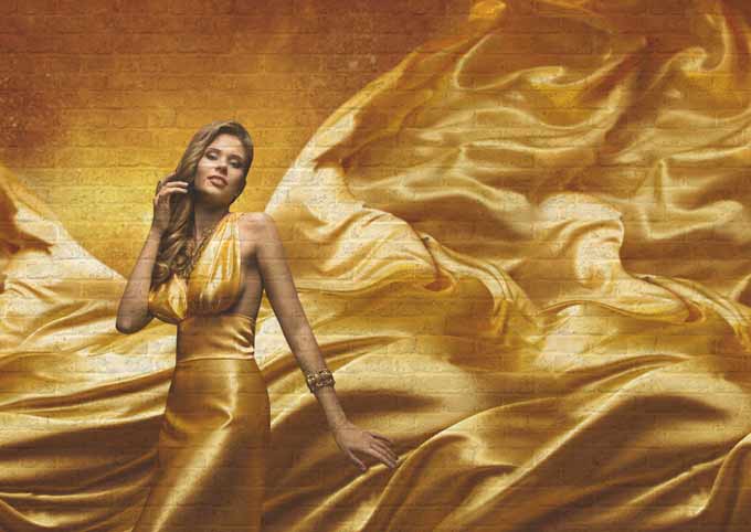 Resimli Strafor Elbiseli Kadın Resimli Strafor Elbiseli Kadın